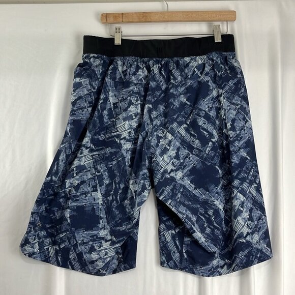 Lululemon Men's Core Short - Picture 3 of 8